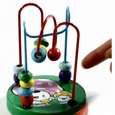 Baby Motorikspielzeug aus Holz – Montessori Lernspiel