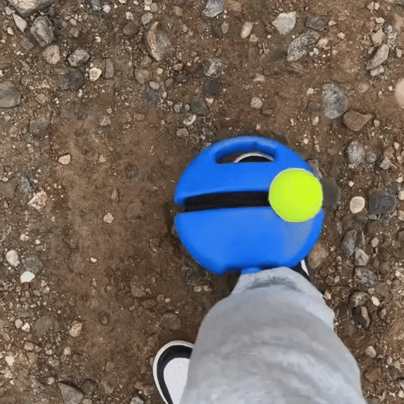 Tennis Trainer mit Rückprall-Seil