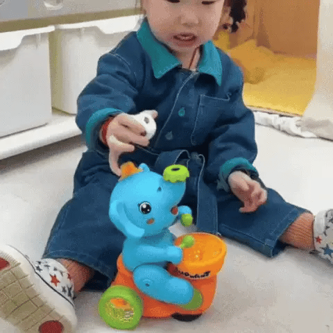 Gehendes Elefanten Musikspielzeug für Babys – mit Licht & klang