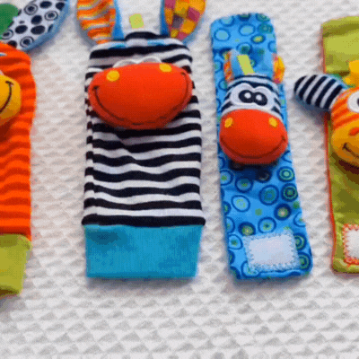Tierische Baby-Socken mit Rassel & Armband – Spaß & Entwicklung