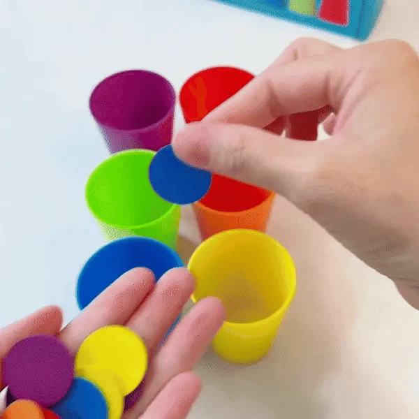 Farben lernen mit Spaß – Holzspiel zur Förderung von Kreativität & Denken