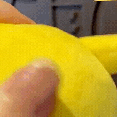 Karikatur mit Maske – Süßer Glücksbringer & Stresslöser zum Mitnehmen!