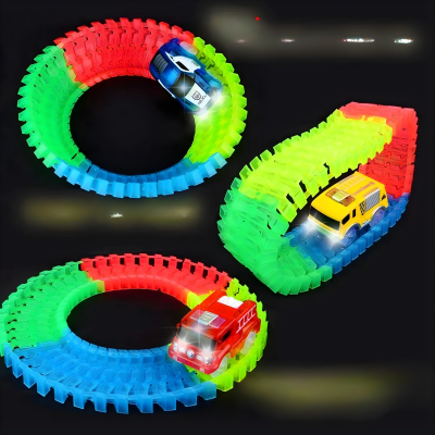 Leuchtende Rennwagen für Magic Tracks – mehr Bahn-Aktion