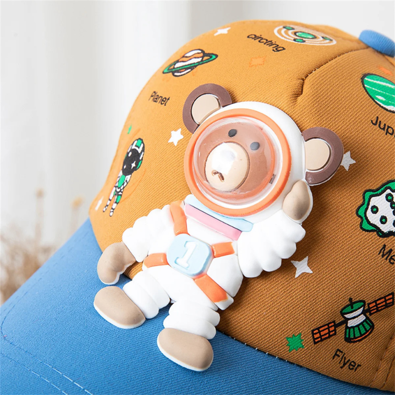 Karikatur Tragen Kinder Kappe für Kinder – Coole Streetwear für Jungs & Mädchen