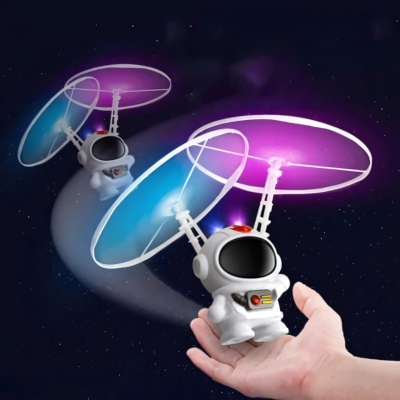 Astronaut Fliegen Spielzeug – Schwebe-Spielzeug für Kinder mit LED & Spaß