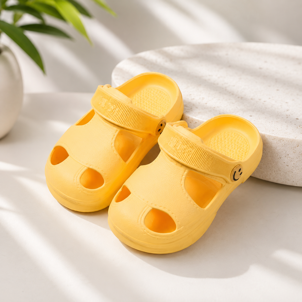 Rutschfeste Baby Beach Sandalen – Leicht, Sicher & Atmungsaktiv Gelb