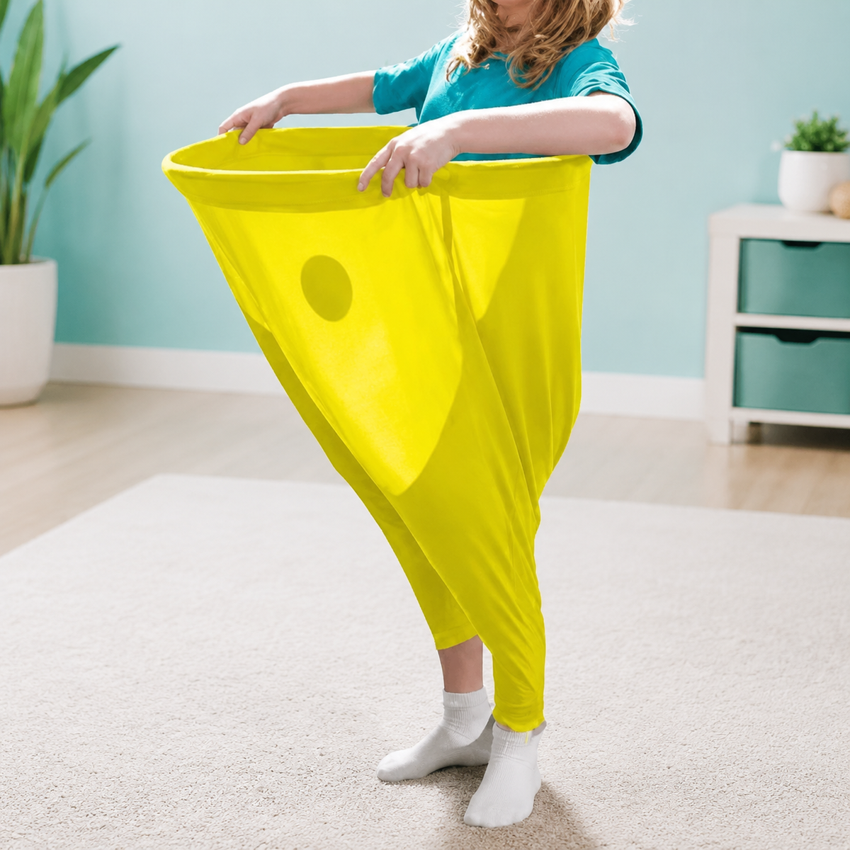 Granny Pants Partyspiel – Lustiges Wurfspiel für Garten & Party Gelb