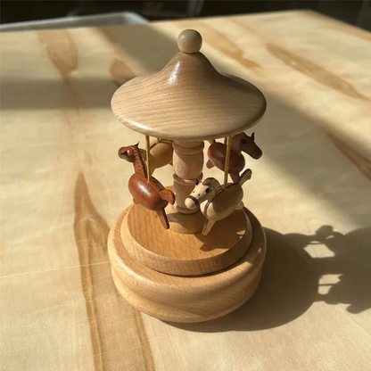 Holz Karussell Spieluhr – Magische Musik & Rotierendes Design