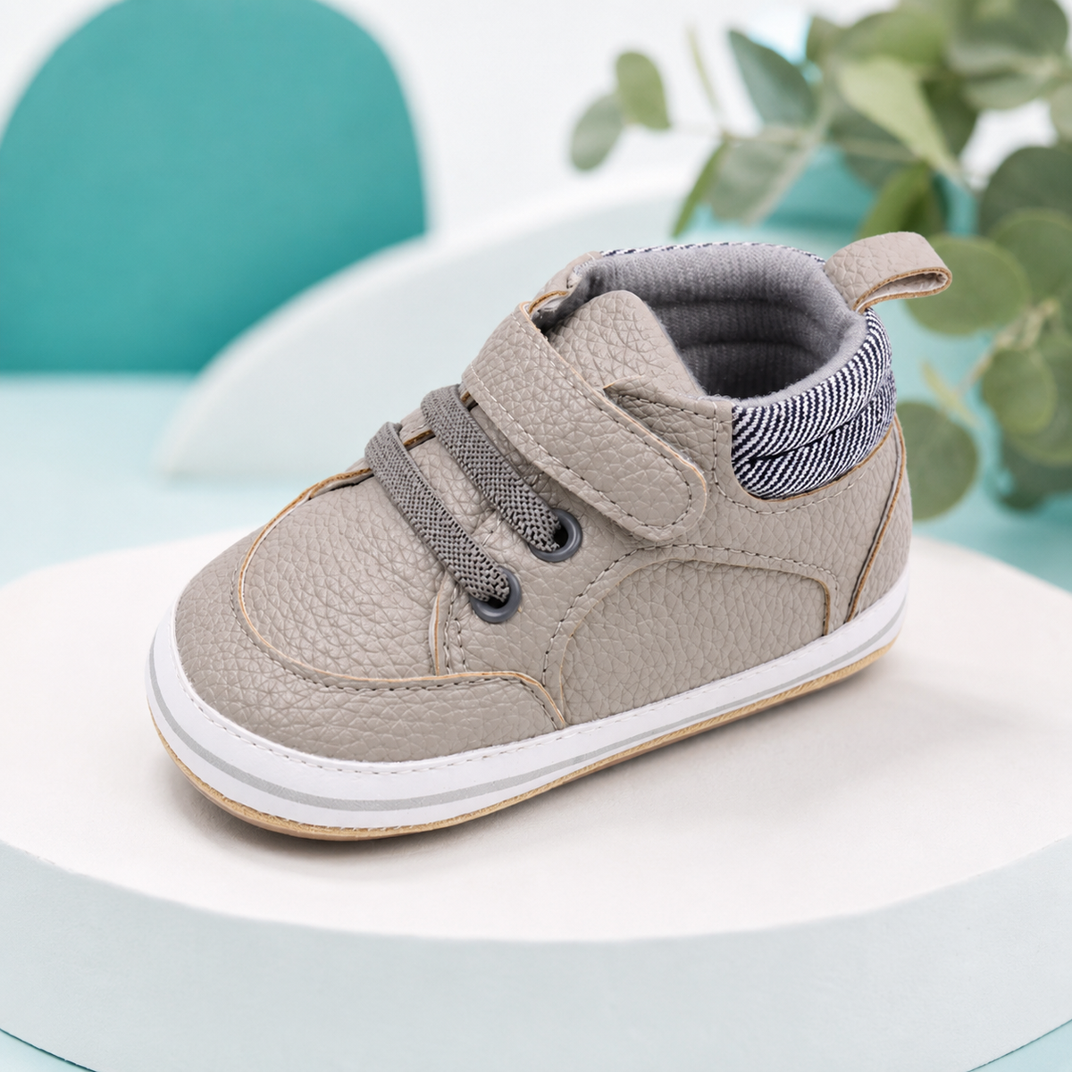 Weiche Baby Prewalker Sneaker für sichere Laufanfänge Grau