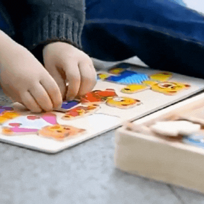 Lernspielzeug aus Holz – Tierpuzzle zum Formen- & Outfitwechsel