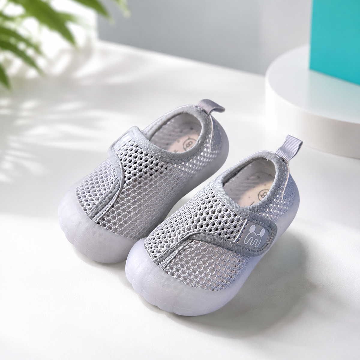 Kinder Sportschuhe – Atmungsaktiv, Rutschfest & Super Bequem Grau