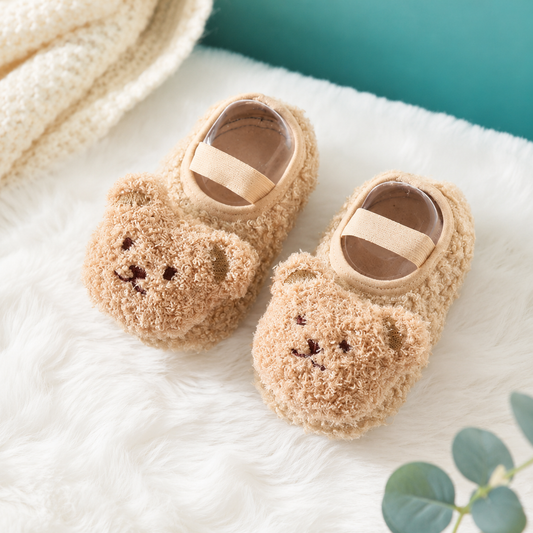 Kuschelige Baby-Socken– Sicher & Warm bei den ersten Schritten Khaki