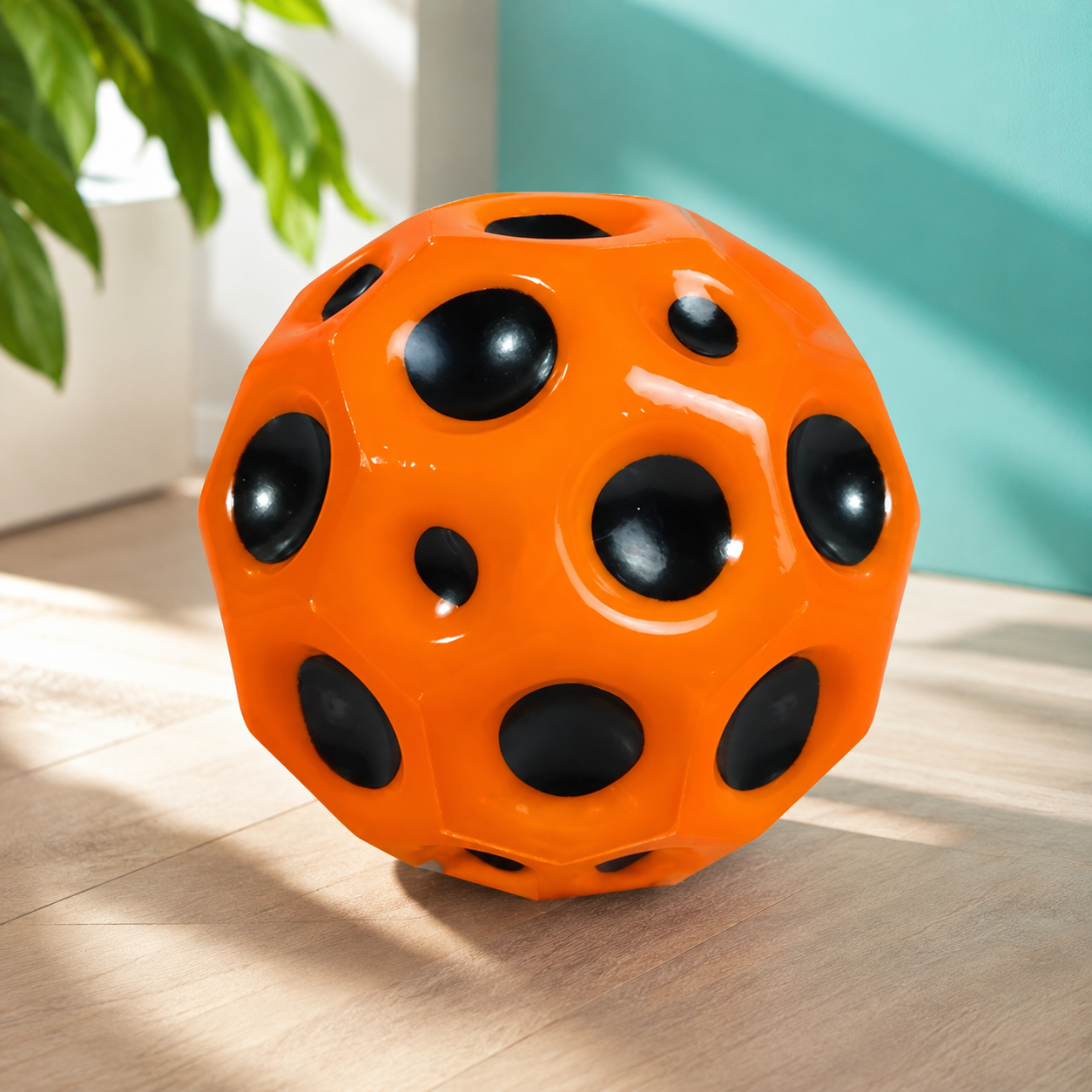 Hochelastischer Lochball – Weicher Sprung- & Stressball für draußen Orange