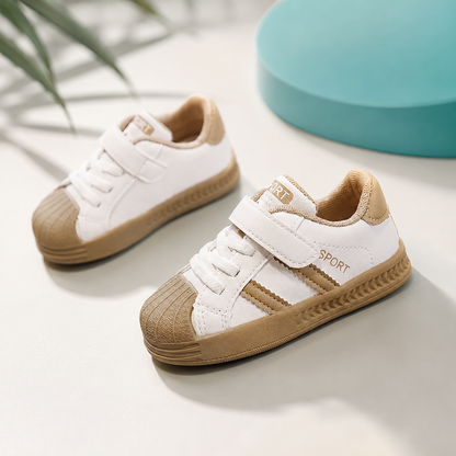 Kinder Sneakers – Atmungsaktiv, Bequem & Sicher Beige