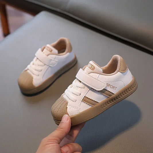 Kinder Sneakers – Atmungsaktiv, Bequem & Sicher