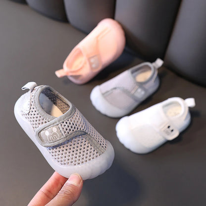 Kinder Sportschuhe – Atmungsaktiv, Rutschfest & Super Bequem