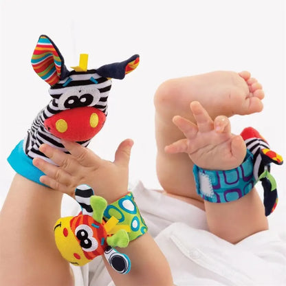 Tierische Baby-Socken mit Rassel & Armband – Spaß & Entwicklung