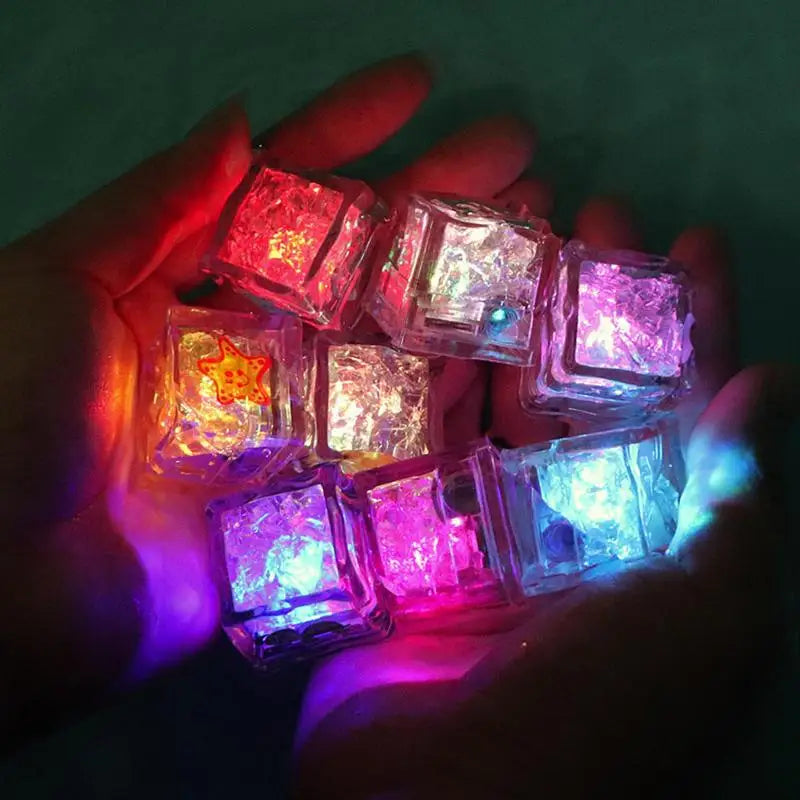 Wasseraktivierte LED Würfel für Kinder & Erwachsene!