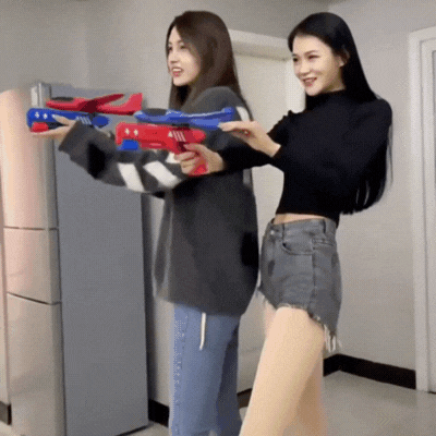 Schaumflugzeug Spielzeug mit Launcher für Kinder