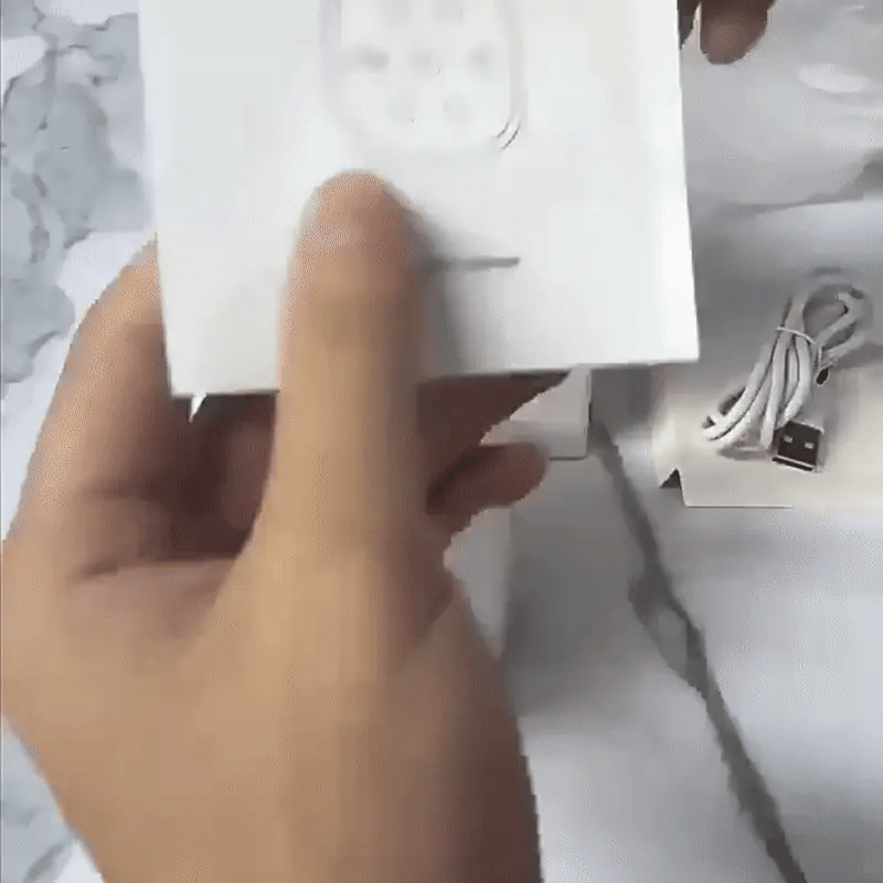 Soundmaschine mit Nachtlicht und 34 Geräuschen