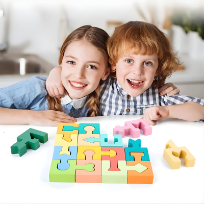 Montessori Holzbausteine – Spielerisch Denken & Bauen