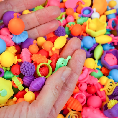 100er Pop Perlen DIY Schmuckset – Kreativ & Prinzessin-Spaß