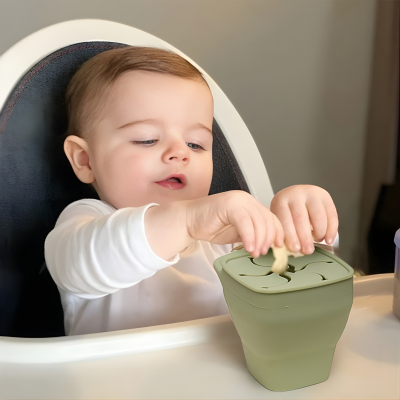 Baby Silikon Snackbecher – Auslaufsicher, sicher & tragbar für Kleinkinder