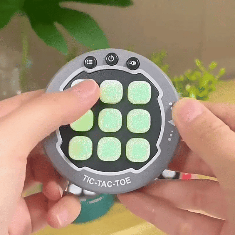 Intelligente Tic-Tac-Toe-Konsole – Spielspaß mit Köpfchen!