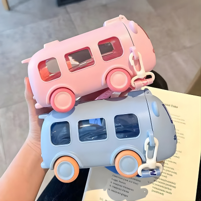 500ml Kinder Bus Trinkflasche mit Strohhalm – auslaufsicher