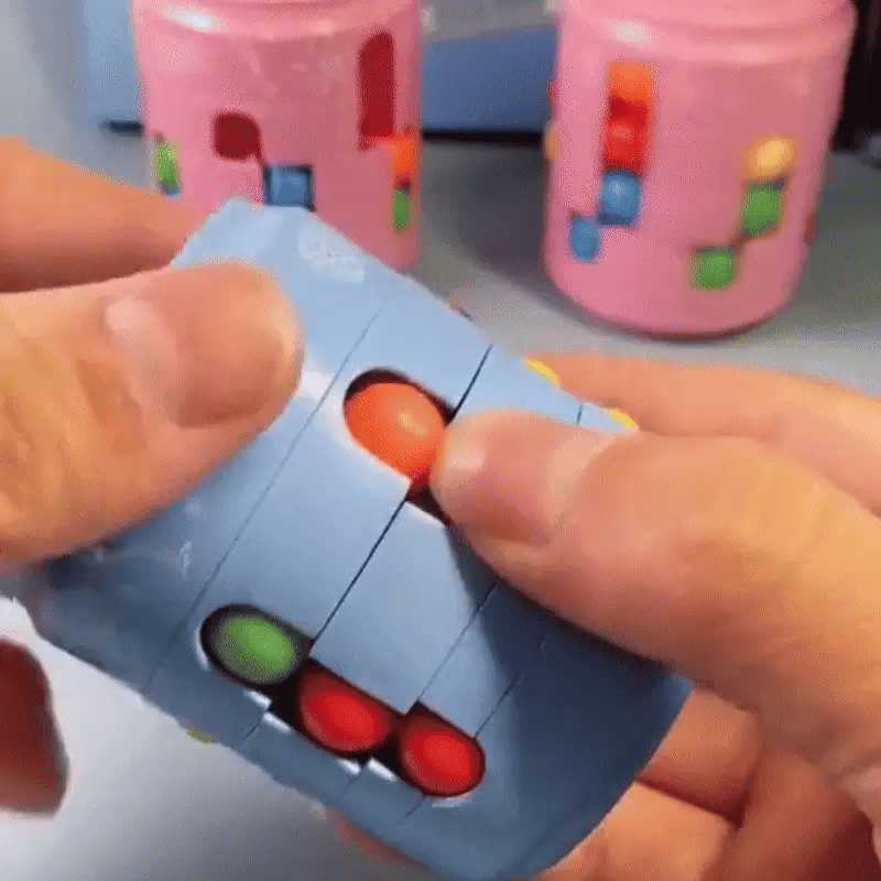 Magisches rotierendes Bohnen-Puzzle-Würfelspiel