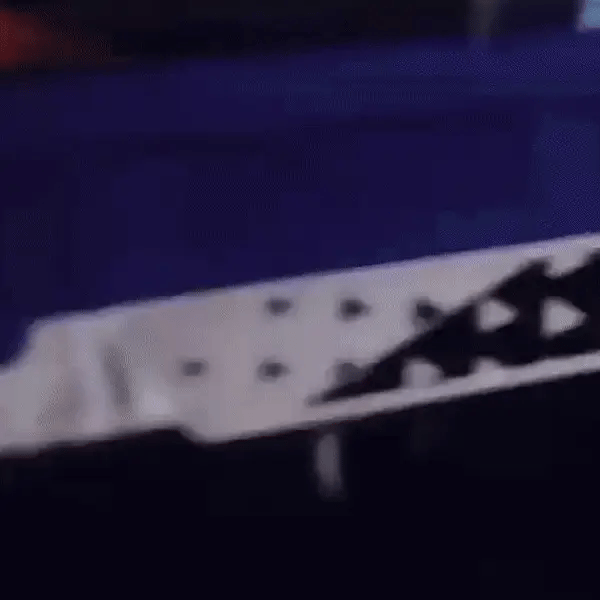 Legierungstruck mit Mini-Auto & Ball-Abschussvorrichtung