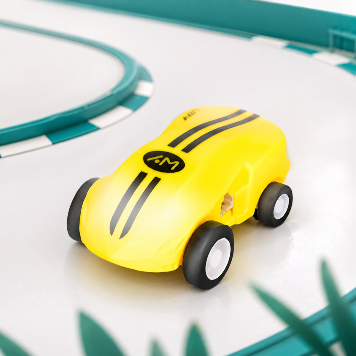 Mini Rennfahrerin mit Licht – 360° Stunt Geschwindigkeit für grenzenlosen Spielspaß Gelb